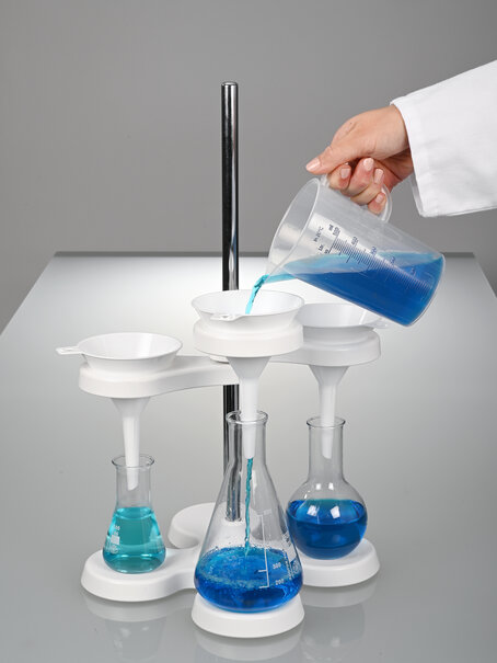 Градуированные мензурки с ручкой, синяя шкала