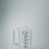 Jarra medidora industrial, con asa cerrada