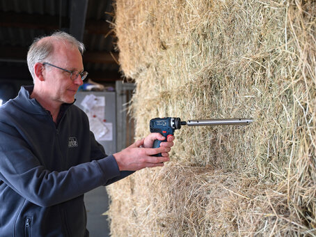 Сверло для отбора проб соломы