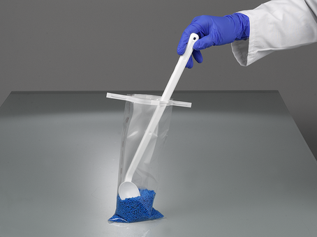 Cuillère à échantillon coudée, poignée longue, jetable