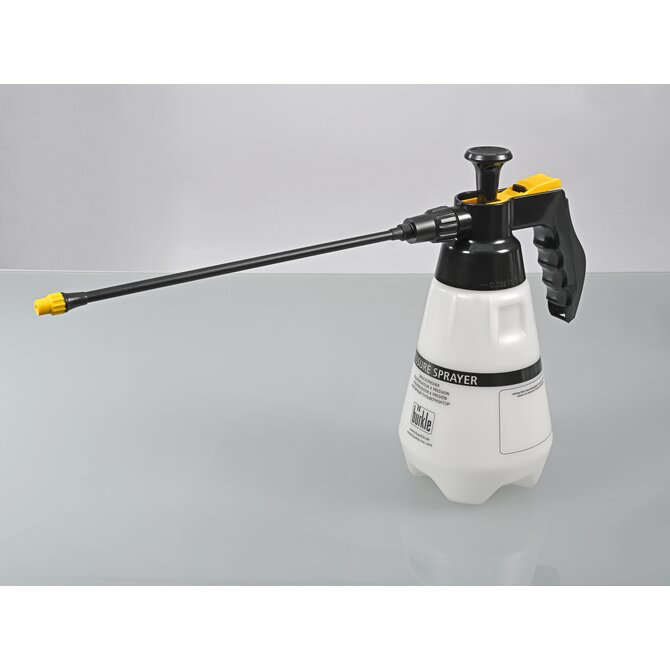 Spraying lance extension for pressure sprayer