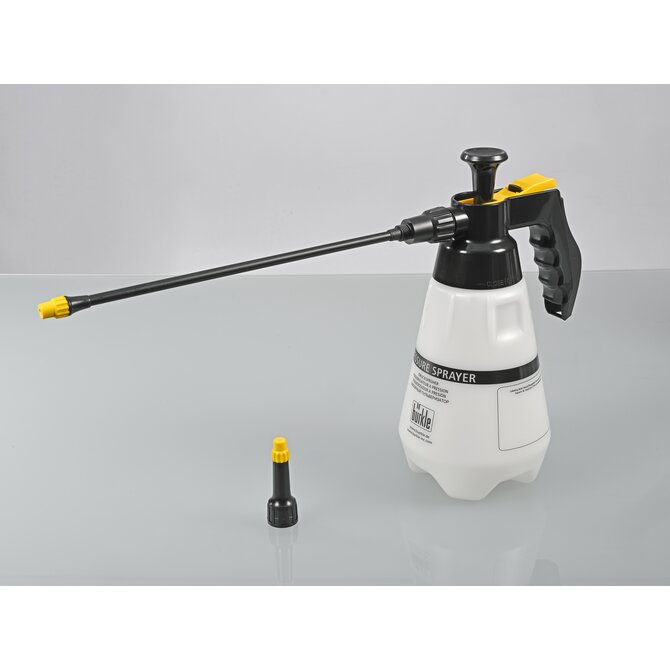 Spraying lance extension for pressure sprayer
