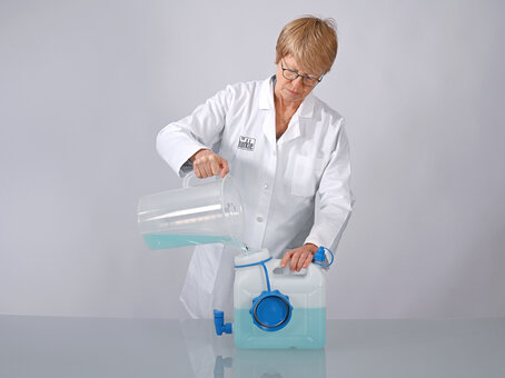 Weithalskanister mit Gewindestutzen 3/4"